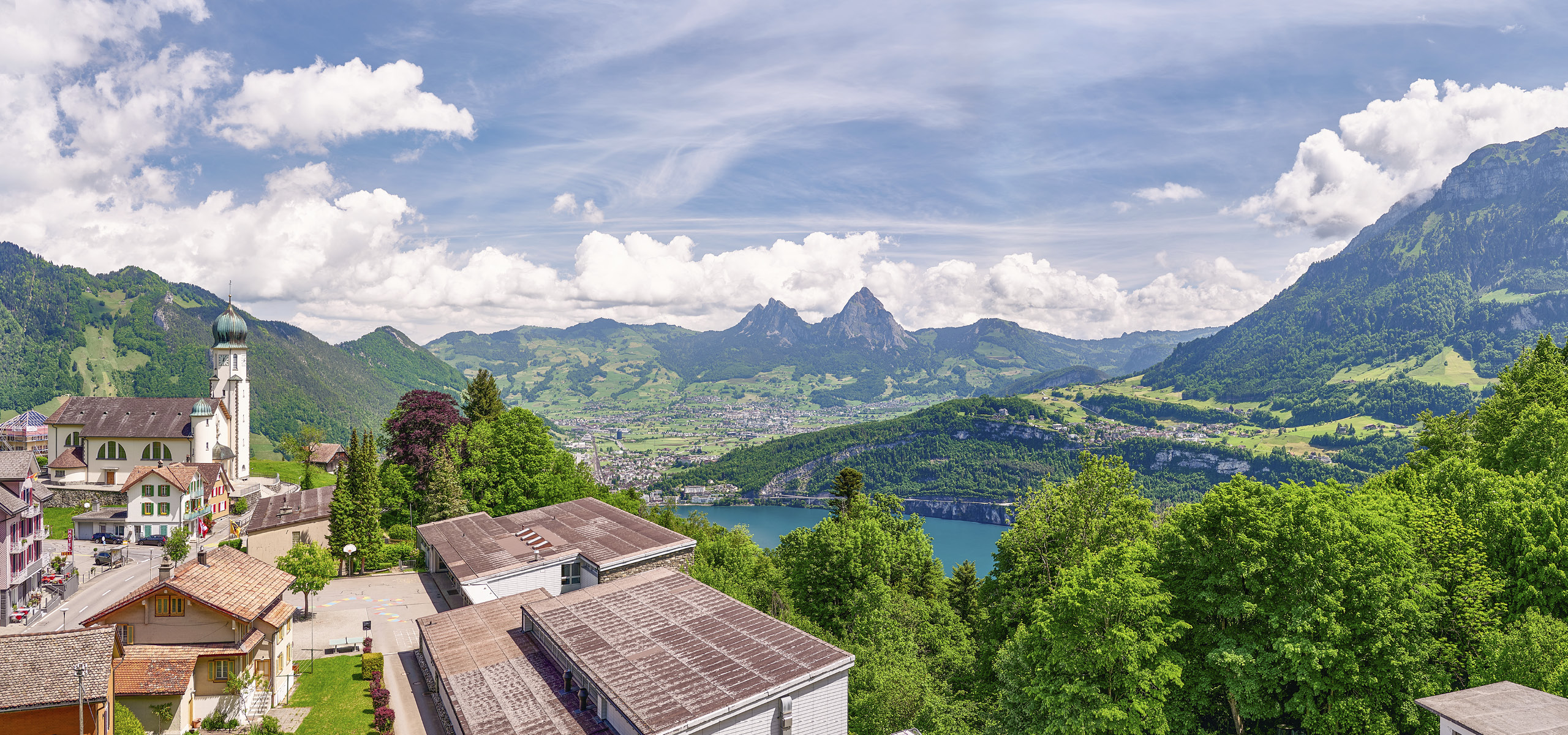 Loewen-Lodge-Header-02